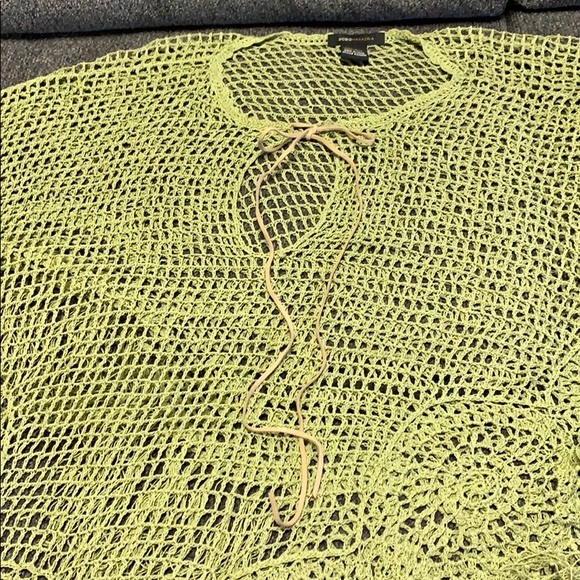 Poncho - Picture 2 of 2